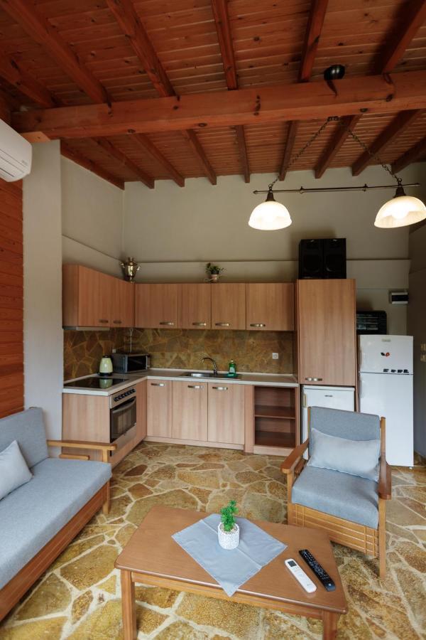 Вилла Wooden House Mesimerion Экстерьер фото